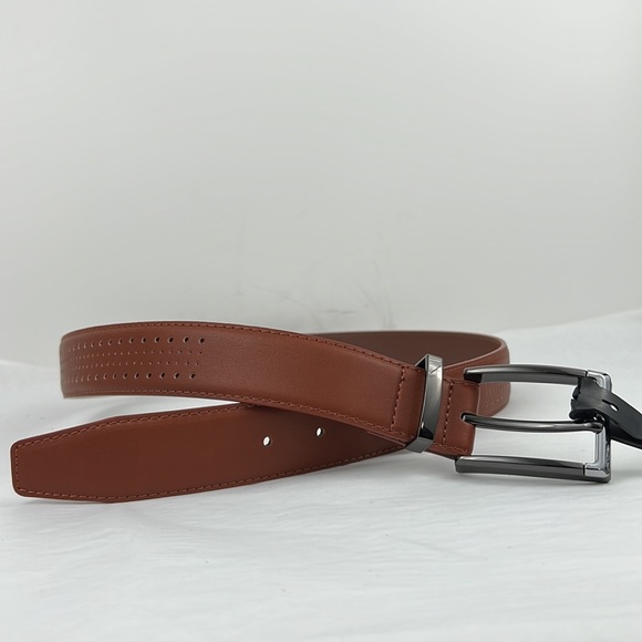 Stacy Adams Men Brown Cognac Leather Belt Pacer Perforated Belt NWT Size 36 - Picture 4 of 10